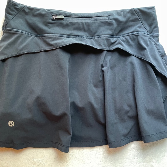 Lululemon Skirt size 6 - True Navy - Picture 2 of 3